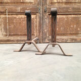 Pair of cast iron chenet