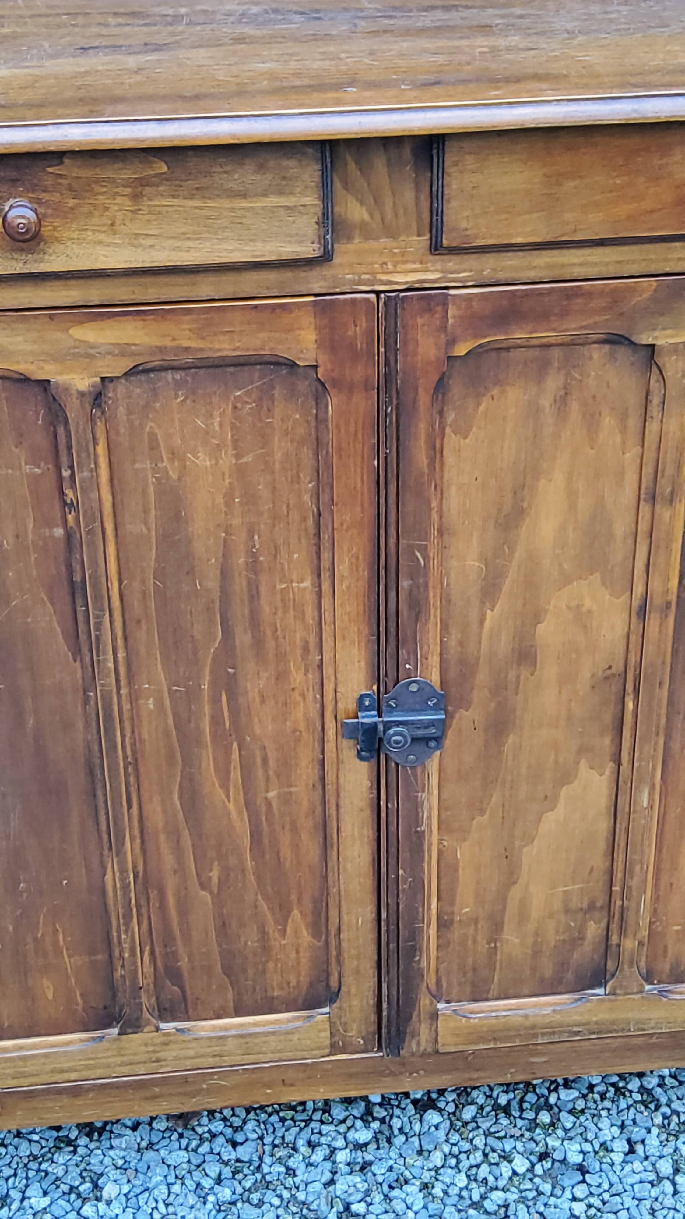 Parisian sideboard from the early 20th century, 2 doors, 2 drawers
