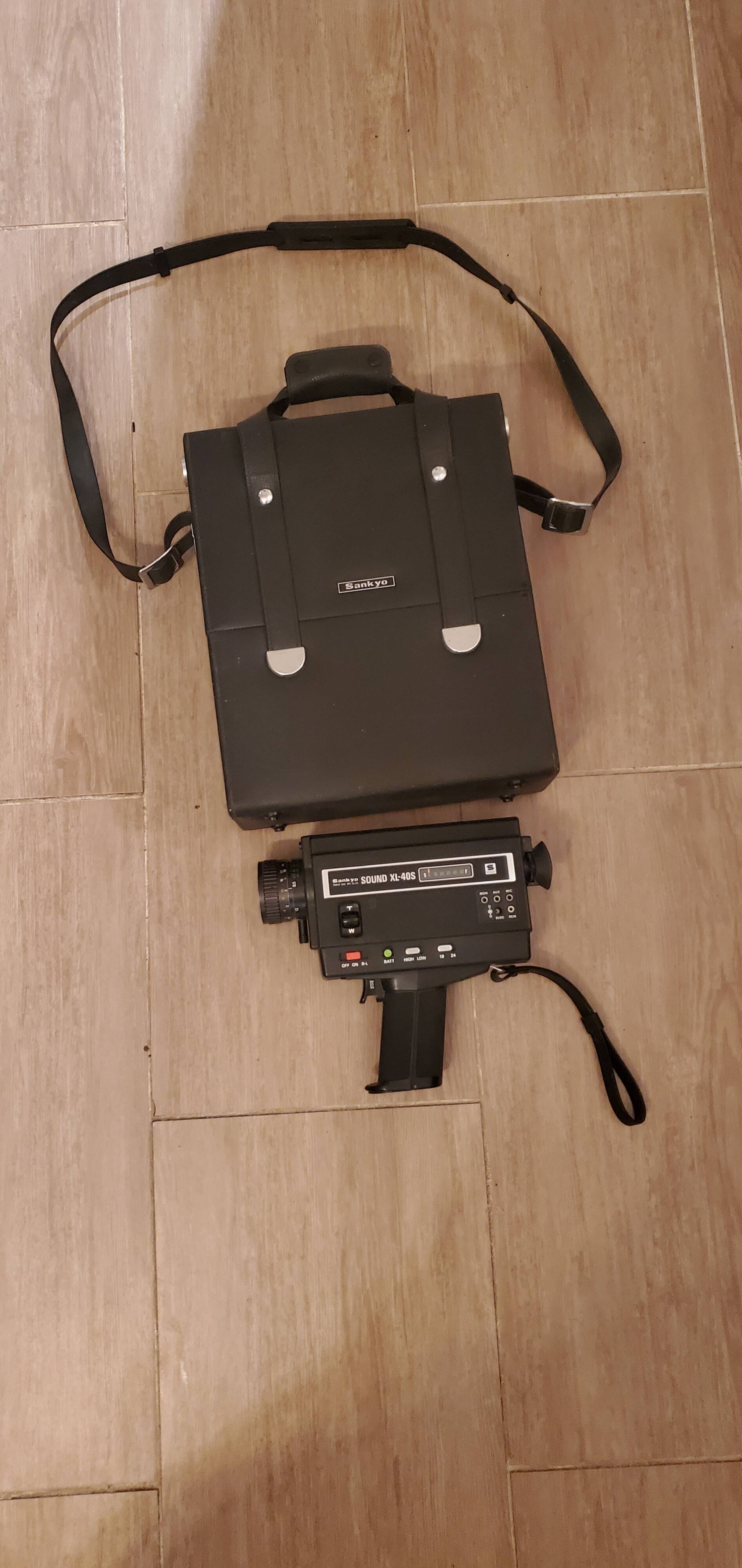 Vintage super 8 sankyo camera