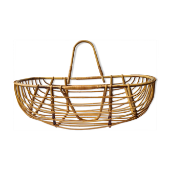 Rattan couffin with hood