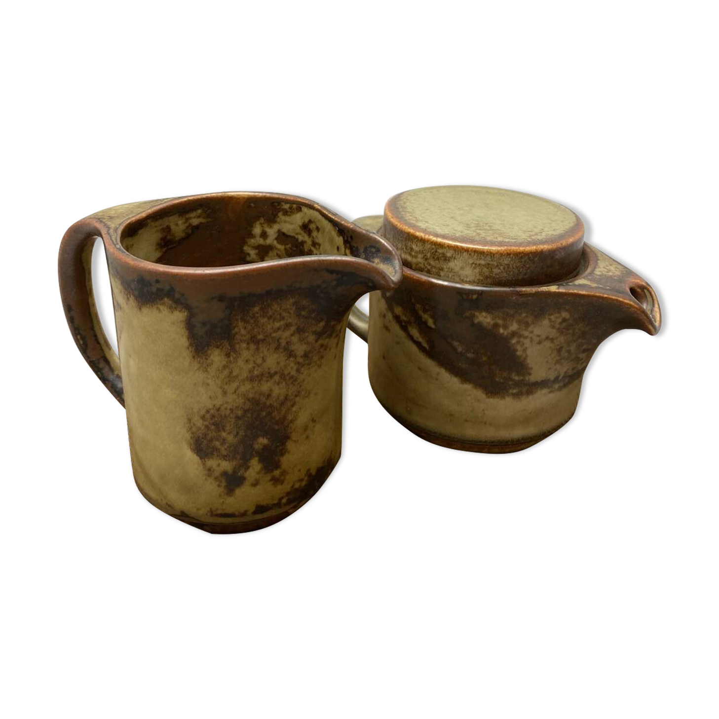 Sahara teapot and milk jug