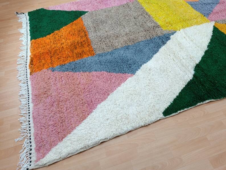 Handmade rug 250cm x 150cm multicoloured