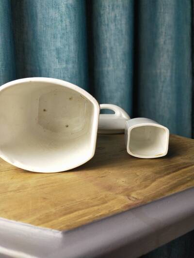 2 coffee pepper spice jars