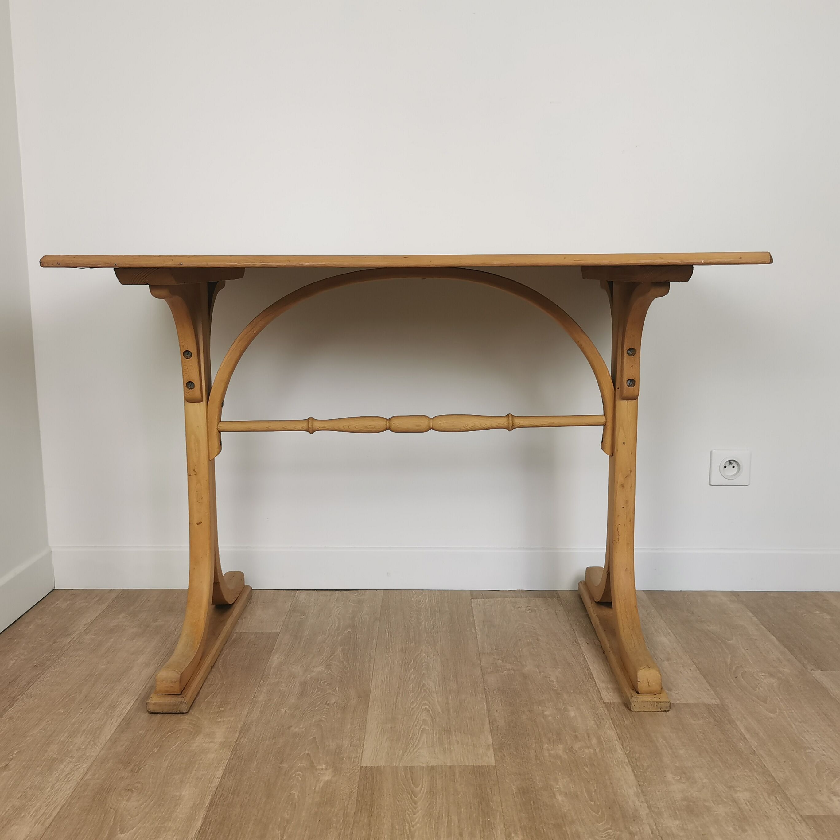 Italian bistro table