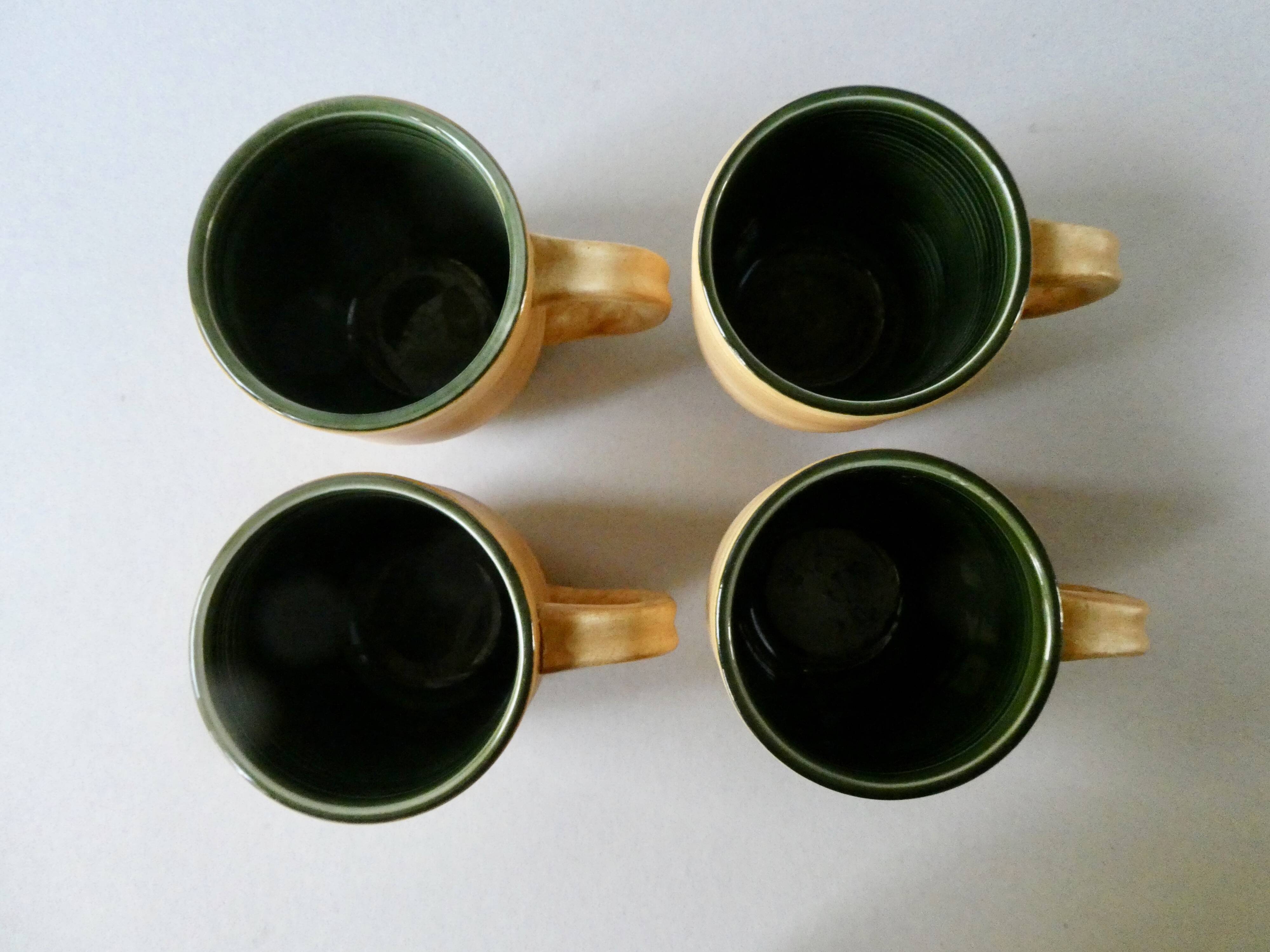 4 mugs Salins France, grès et émail vert