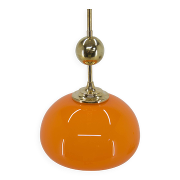 Suspension en verre orange et laiton, années 1980, restauré