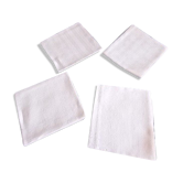 Lot de 4 serviettes de table , blanc lumineux , en coton  damassé (  59,5 x 54,5 cm )