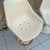 Chaises pivotantes pied tulipe