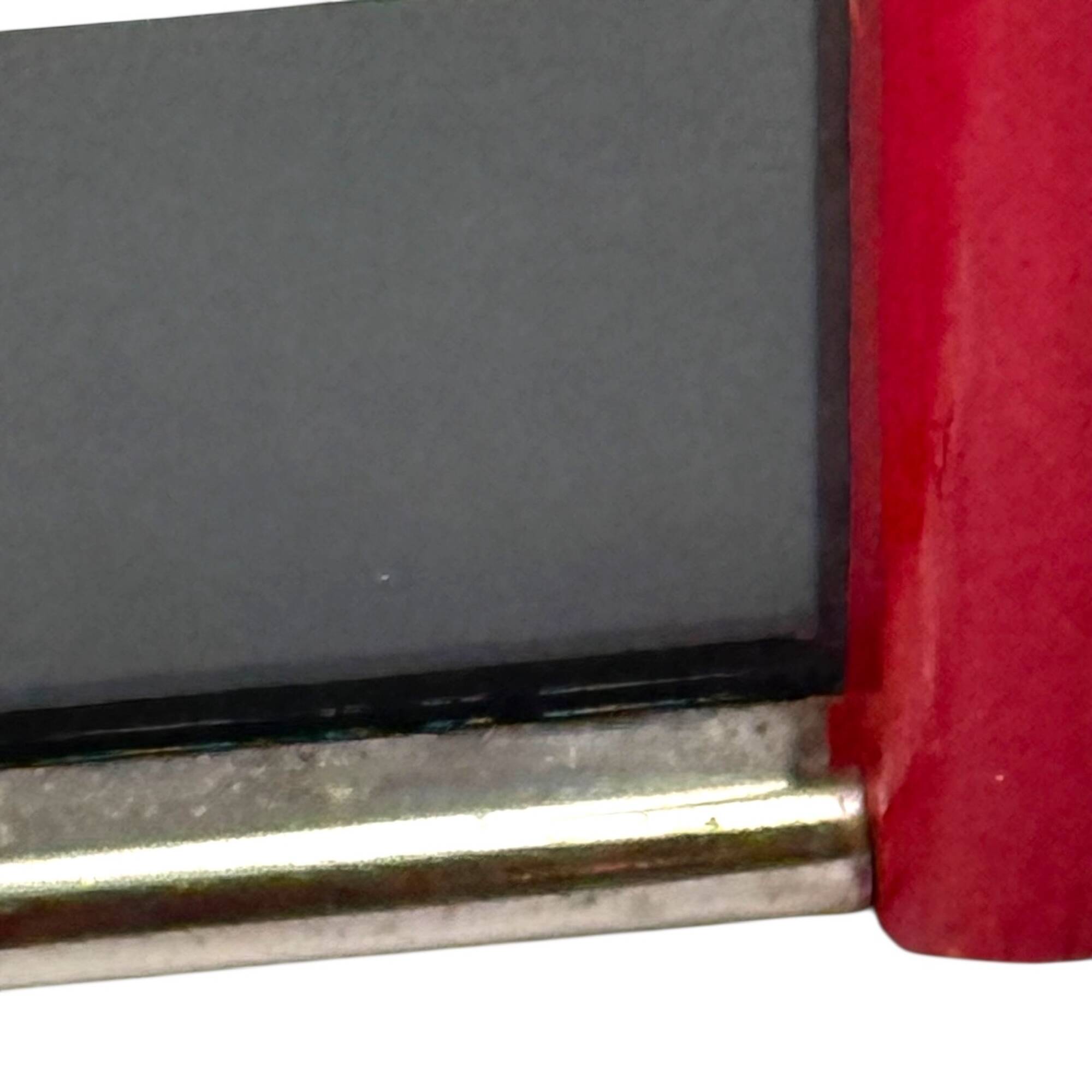 Plateau Space Age européen des années 70 à graphisme moderniste