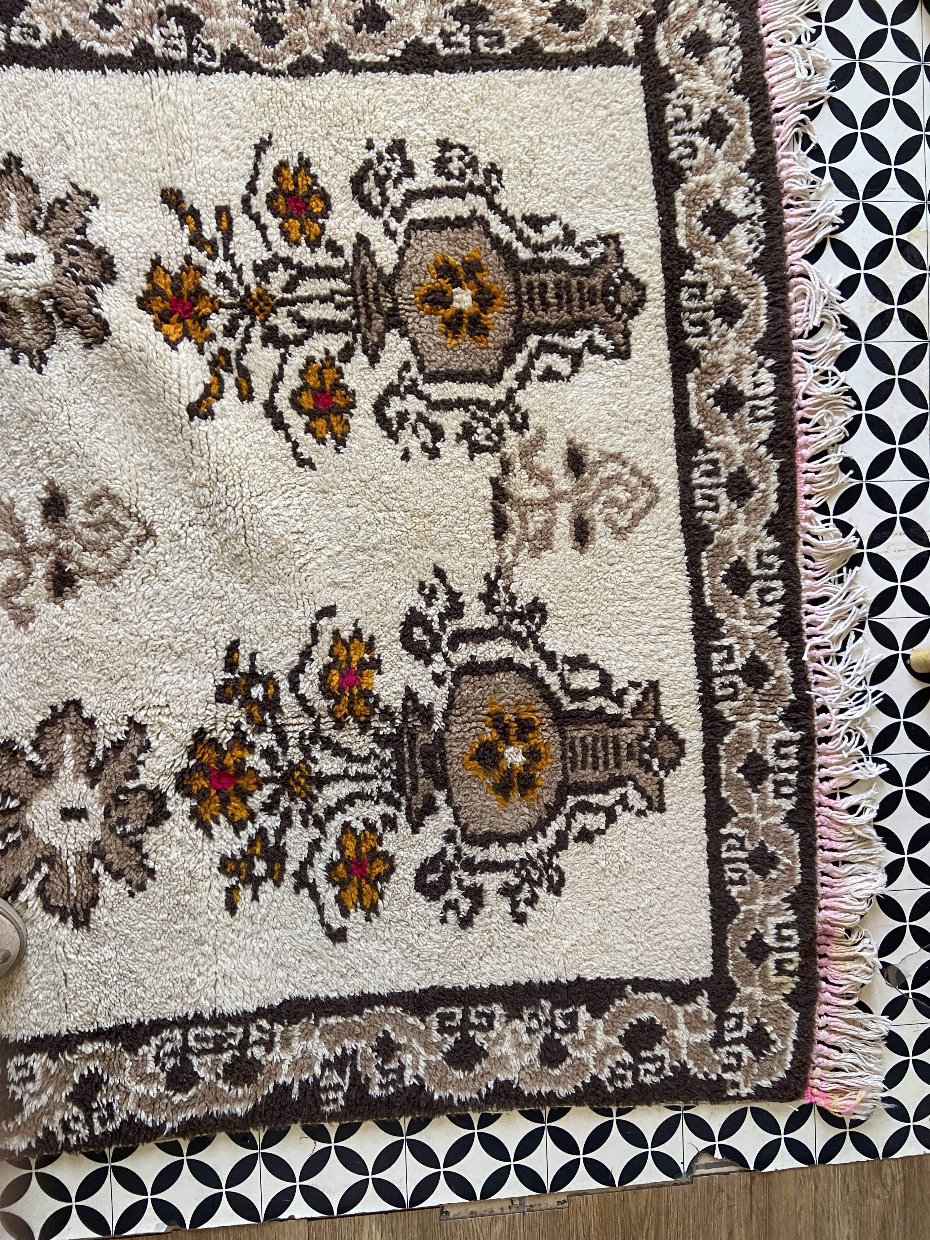 Berber wool carpet 260x130cm