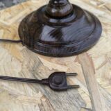 Table lamp in turned wood
