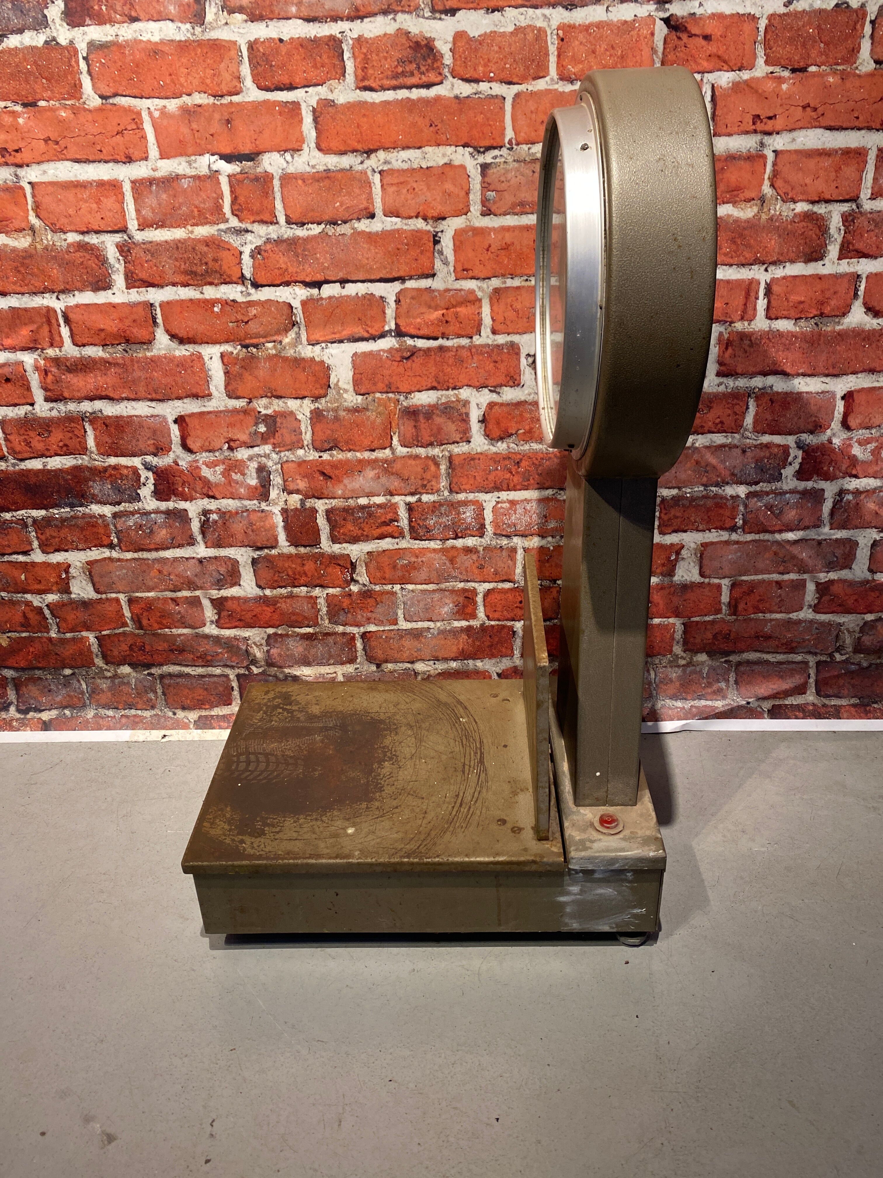 Old rocker scale type ep brand trayvou