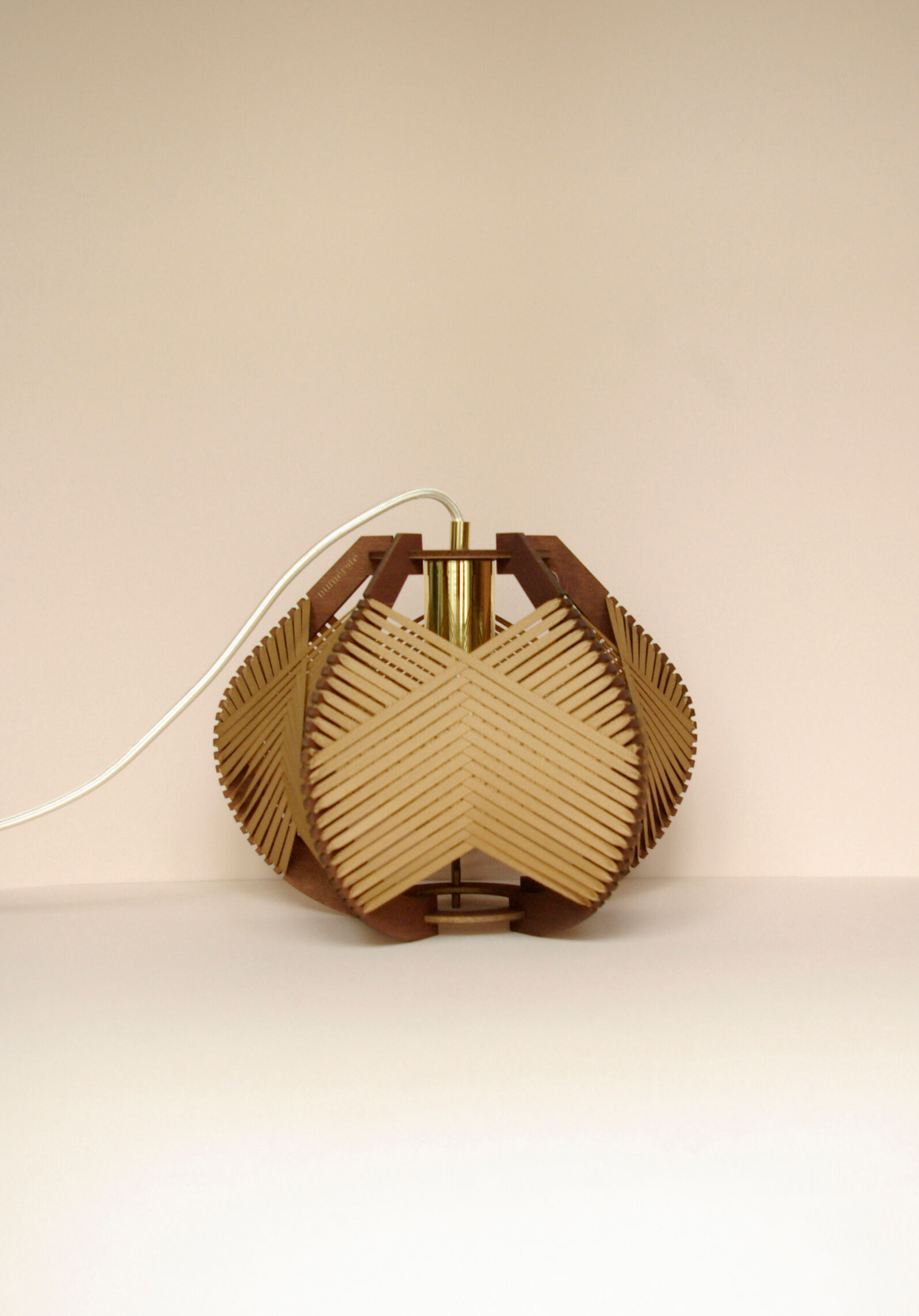 Woven camel lamp to install