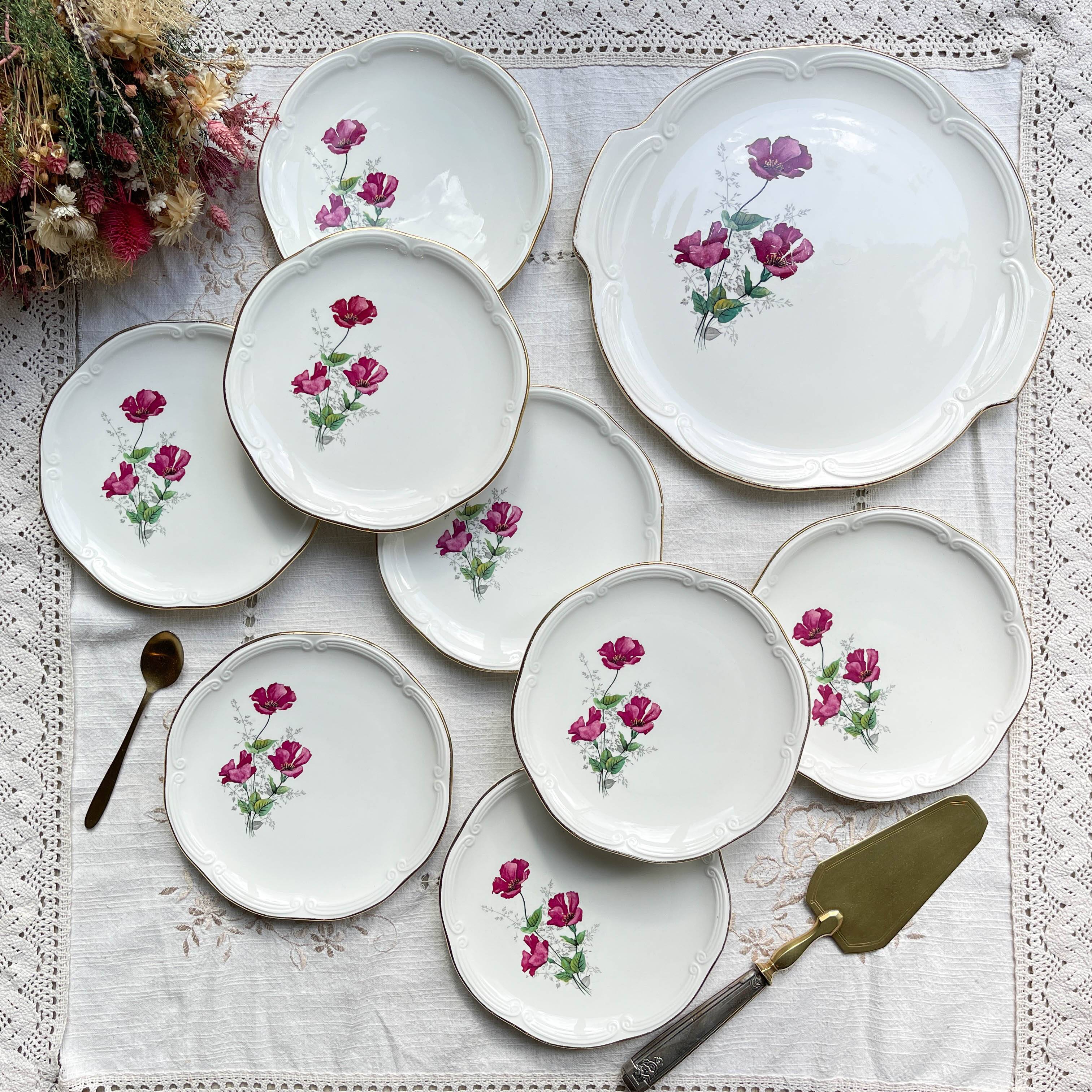 Vintage dessert service for 8 people in Gien porcelain from France, Elegance model, floral motif