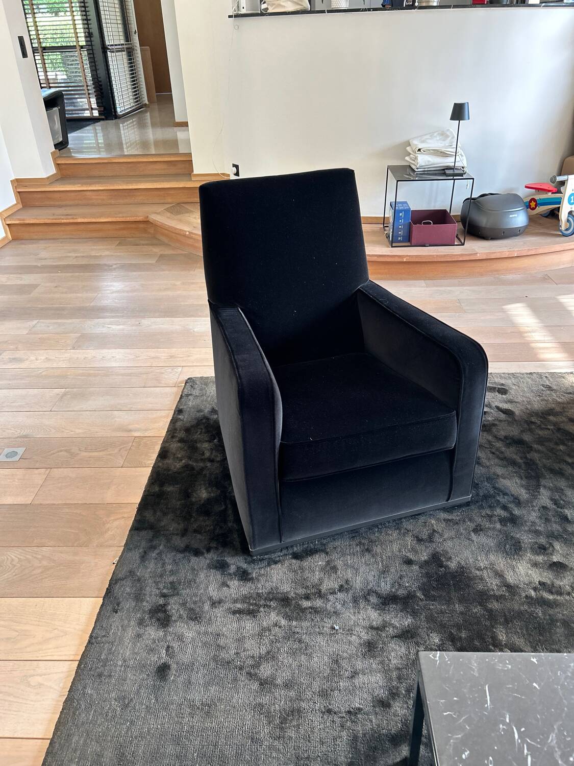 Maxalto Imprimatur armchair with high back