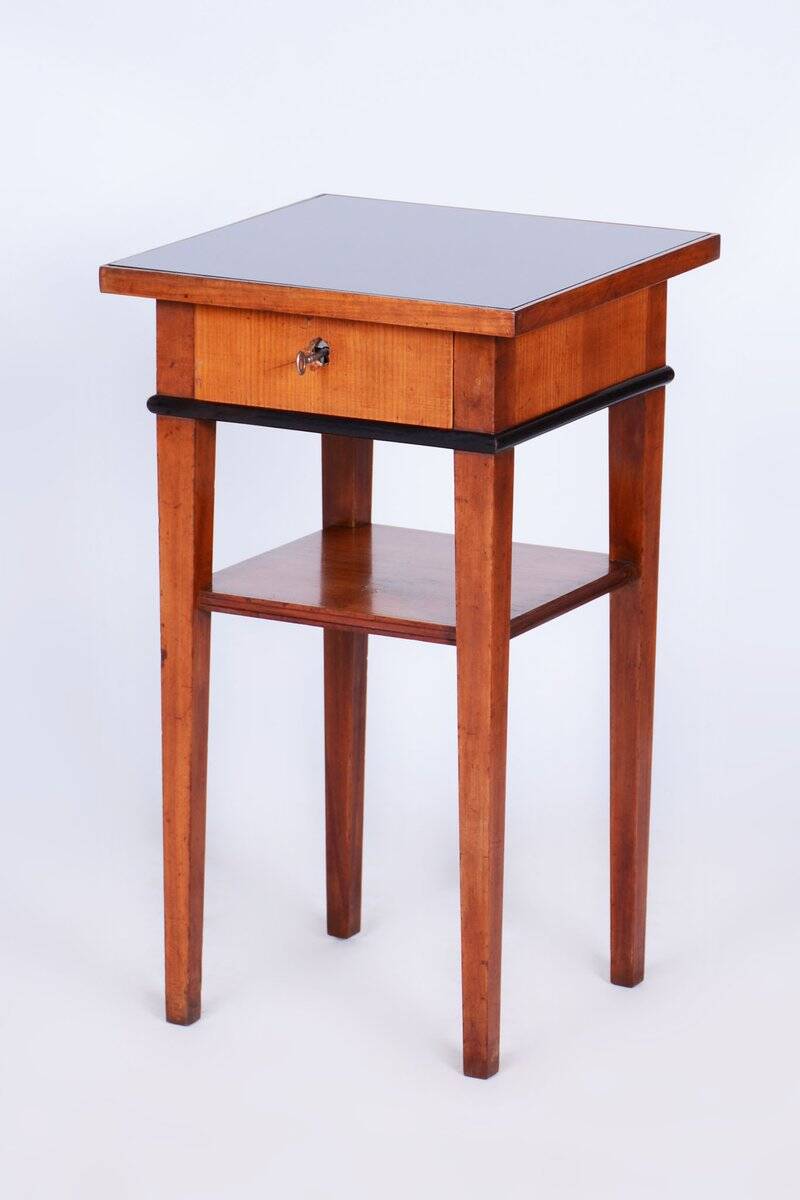 Small Biedermeier Side Table in Cherry, 1840s
