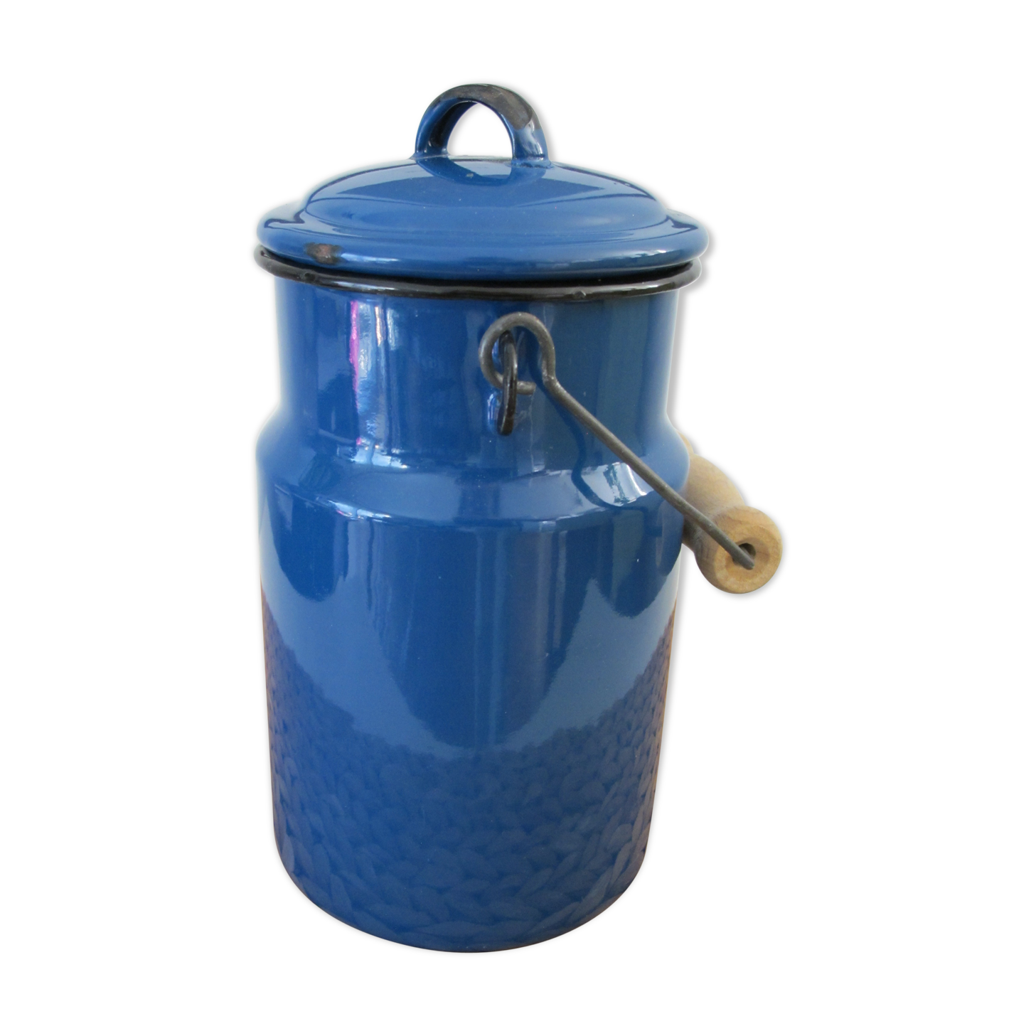Milk pot in blue emailôle