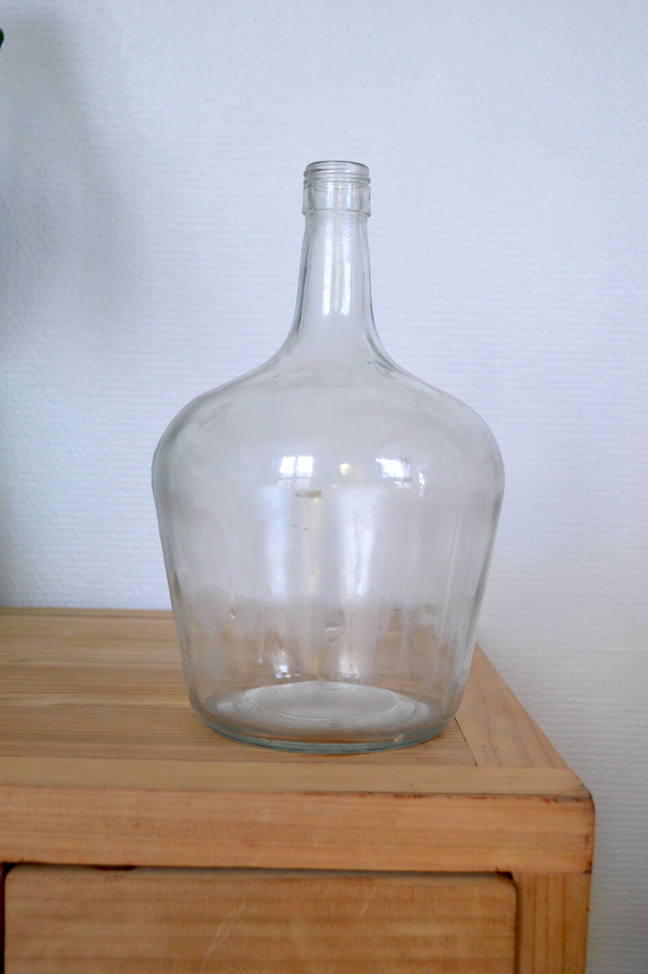 Transparent Lady Jeanne