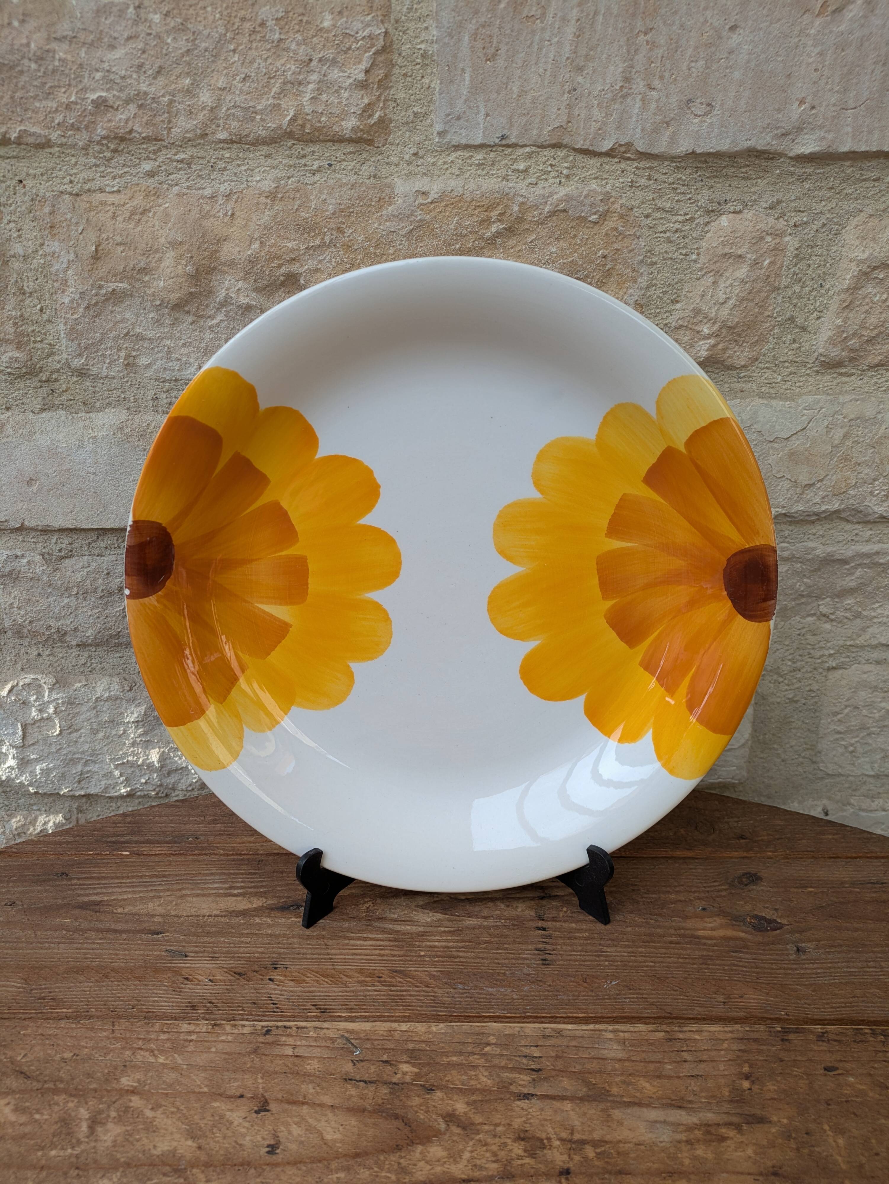 Vintage round serving dish with yellow flowers, Ironstone, 1970s, Italy.