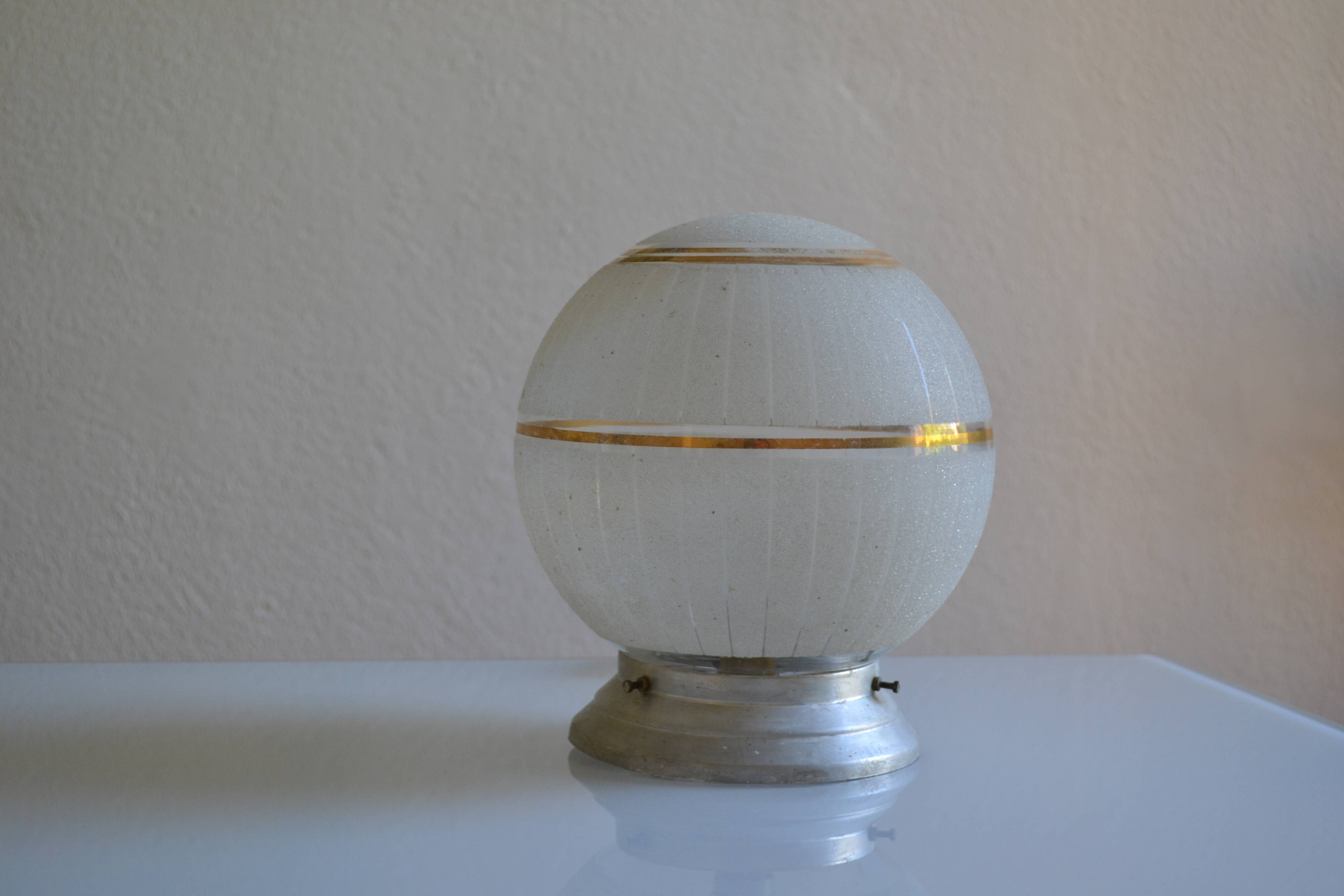 Art deco frosted glass ball table lamp