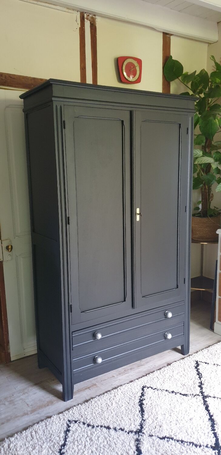 Parisian wardrobe in solid oak