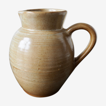 Pitcher in beige sandstone CNP Grès Village