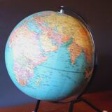 Dry terrestrial globe, world map from the 60s