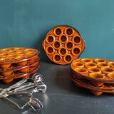 Ensemble de 6 assiettes à escargots vintage françaises ambrées en majolique