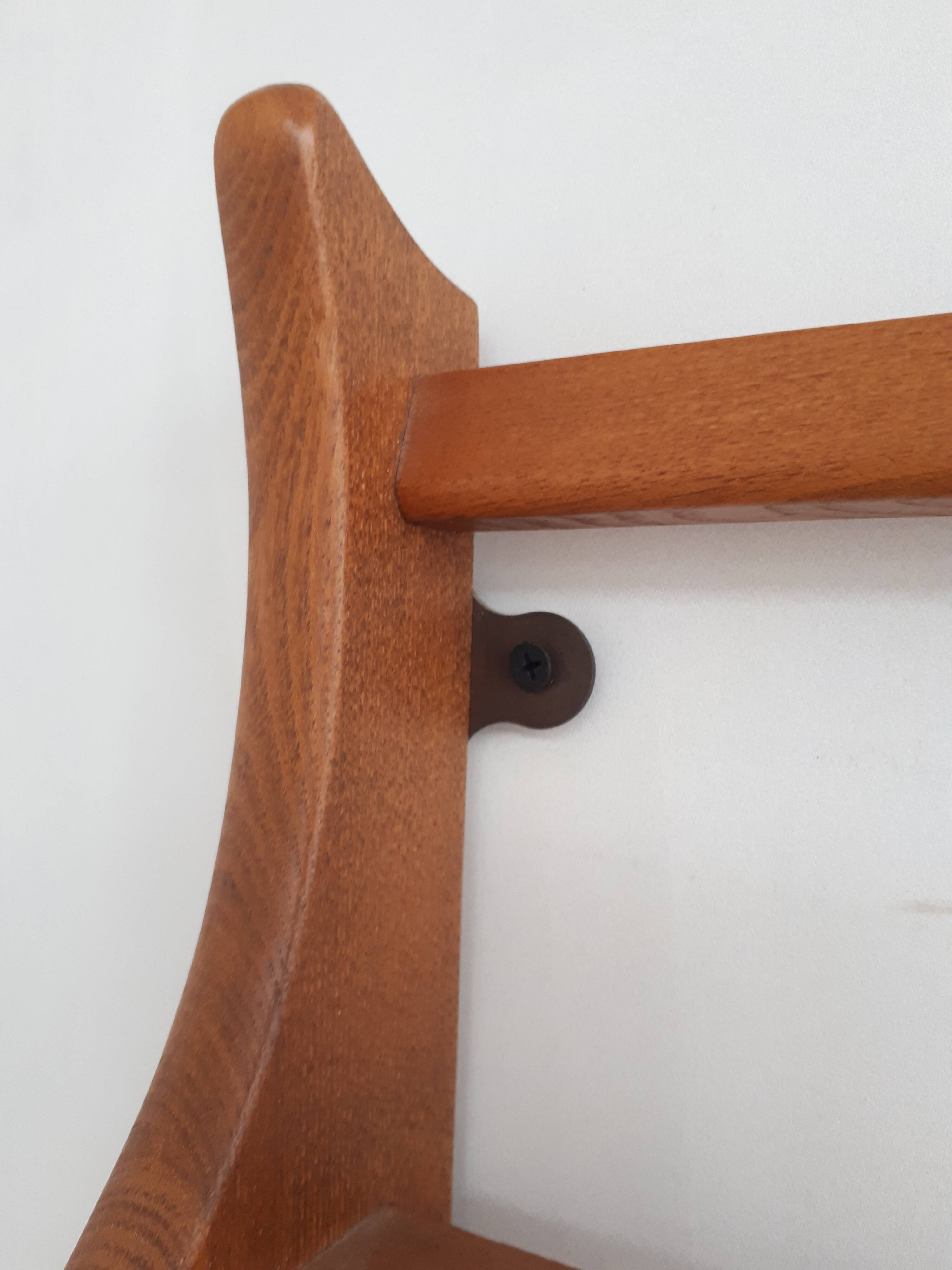 Vintage wall shelf in solid elm by Lucian Ercolani C1960 Ercol