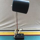 Black metal table lamp