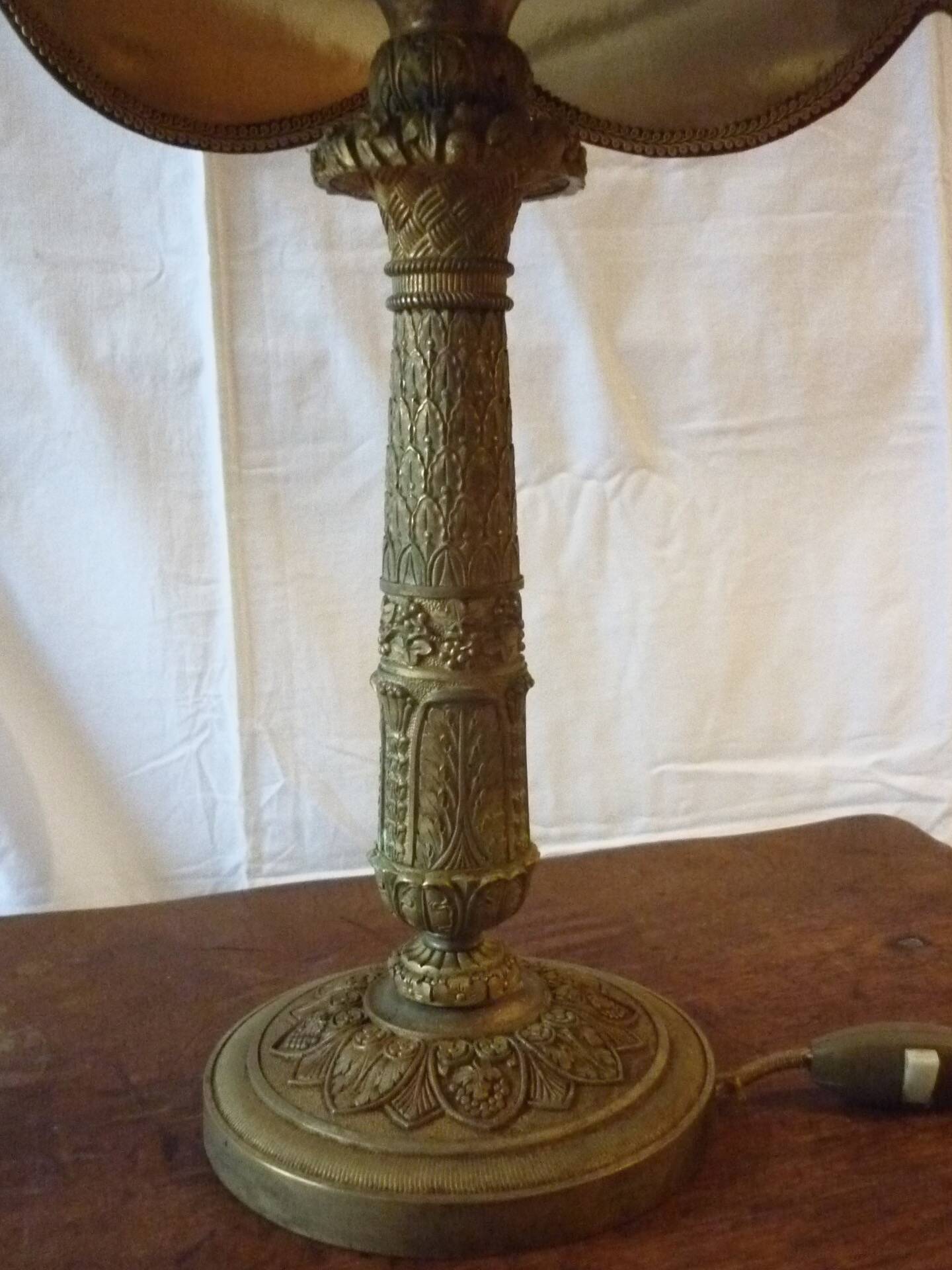 Lampe en bronze et velours 70 cm