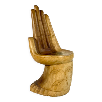 Chaise en forme de main dite "chaise de Bouddha", bois exotique, circa 1960