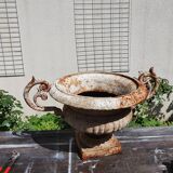 Cast-iron Medici planter