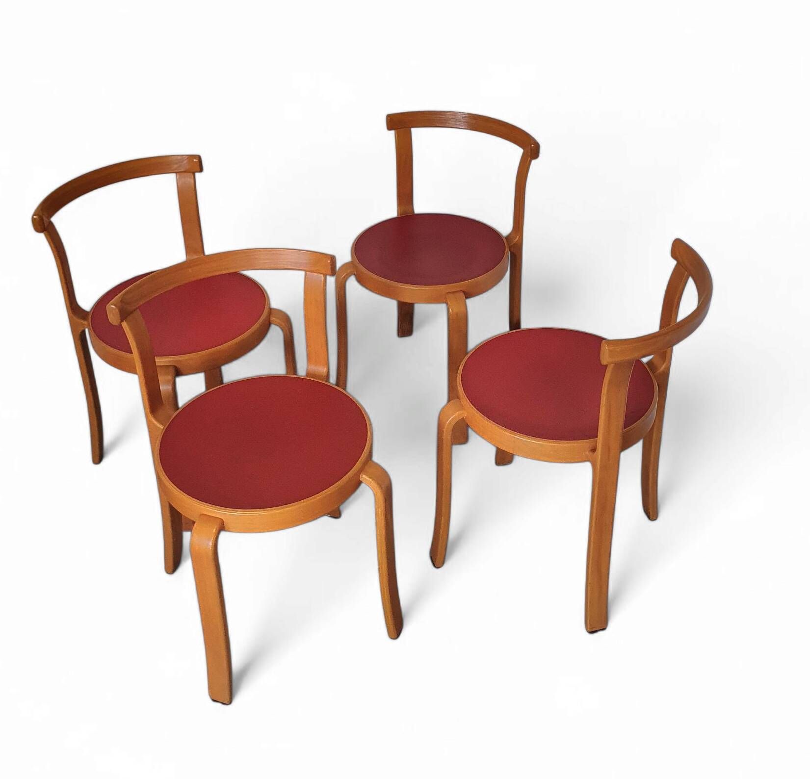 Set of 4 Danish Magnus Olesen Series 8000 Dining Chairs by Thygesen & Soren
