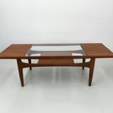 Teak coffee table from the 1960s by G-Plan design by V.Wilkins