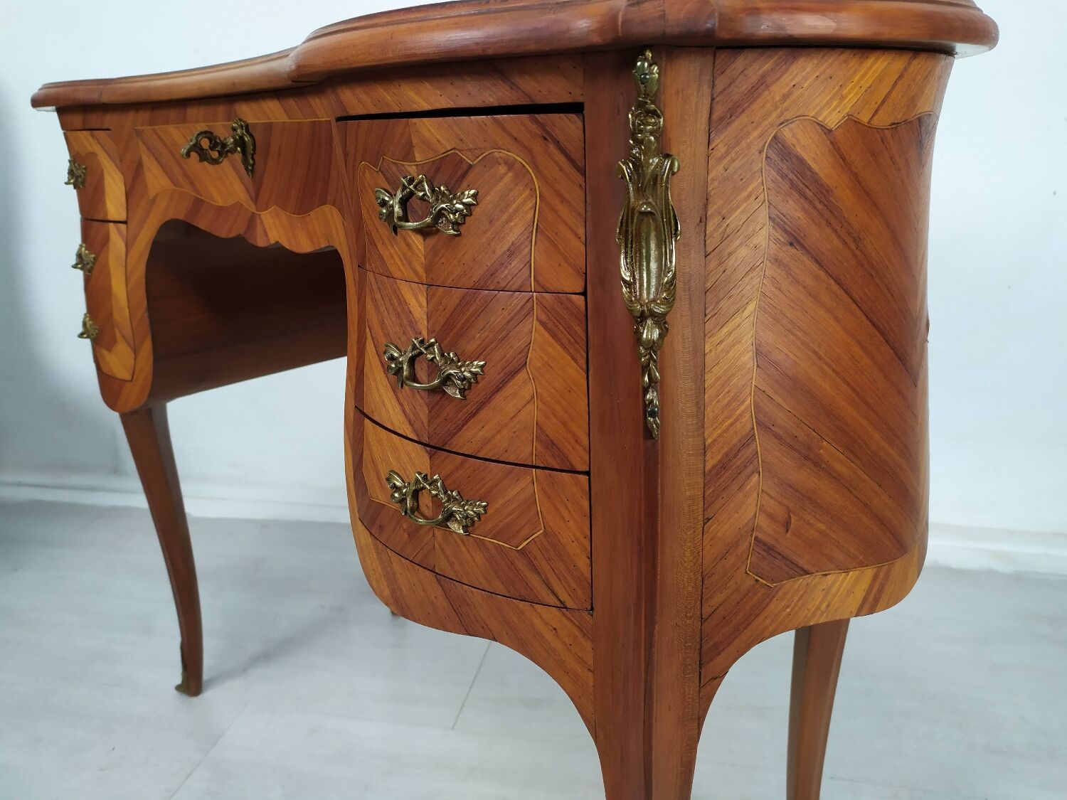Coiffeuse style Louis XV