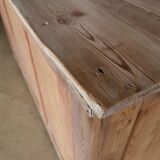 Kitchen Counter / Island