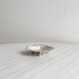 Shell-shaped jewelry holder or butter dish