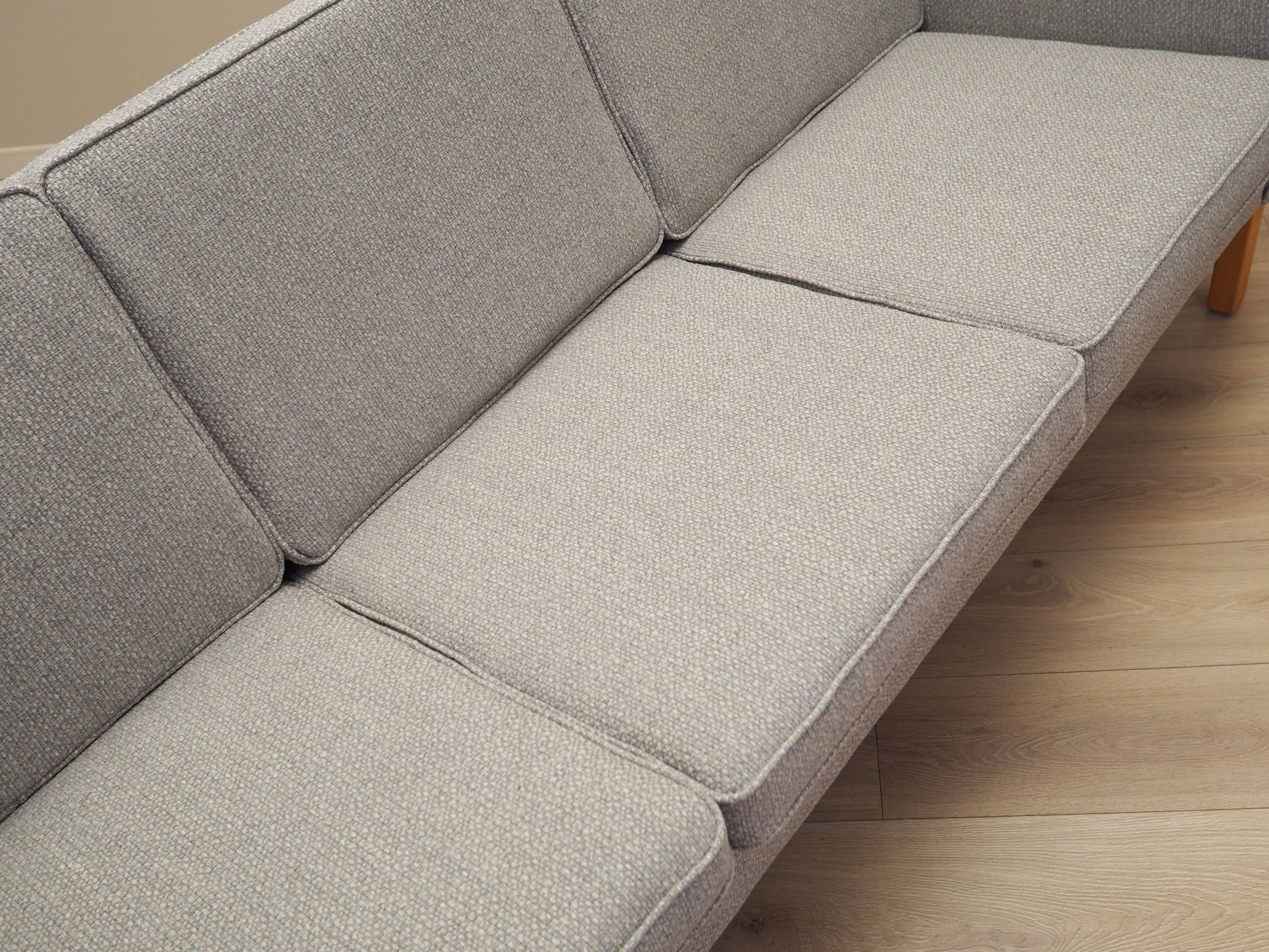 Canapé en hêtre, design danois, années 1970, production : Danemark