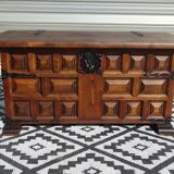 Tuscan chest in solid wood, Argudo Navarro, Spain