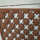 Cast iron grid