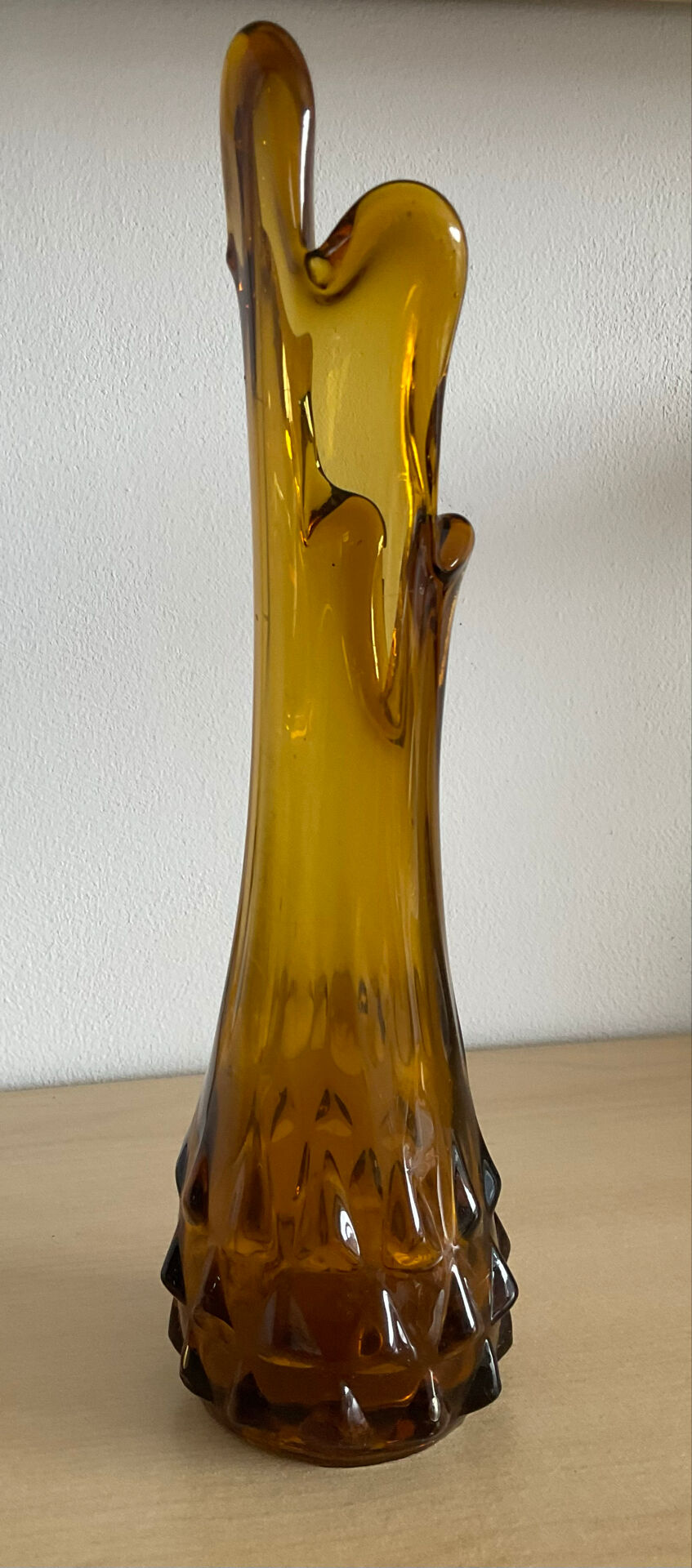 Vintage "Swung vase" in amber glass