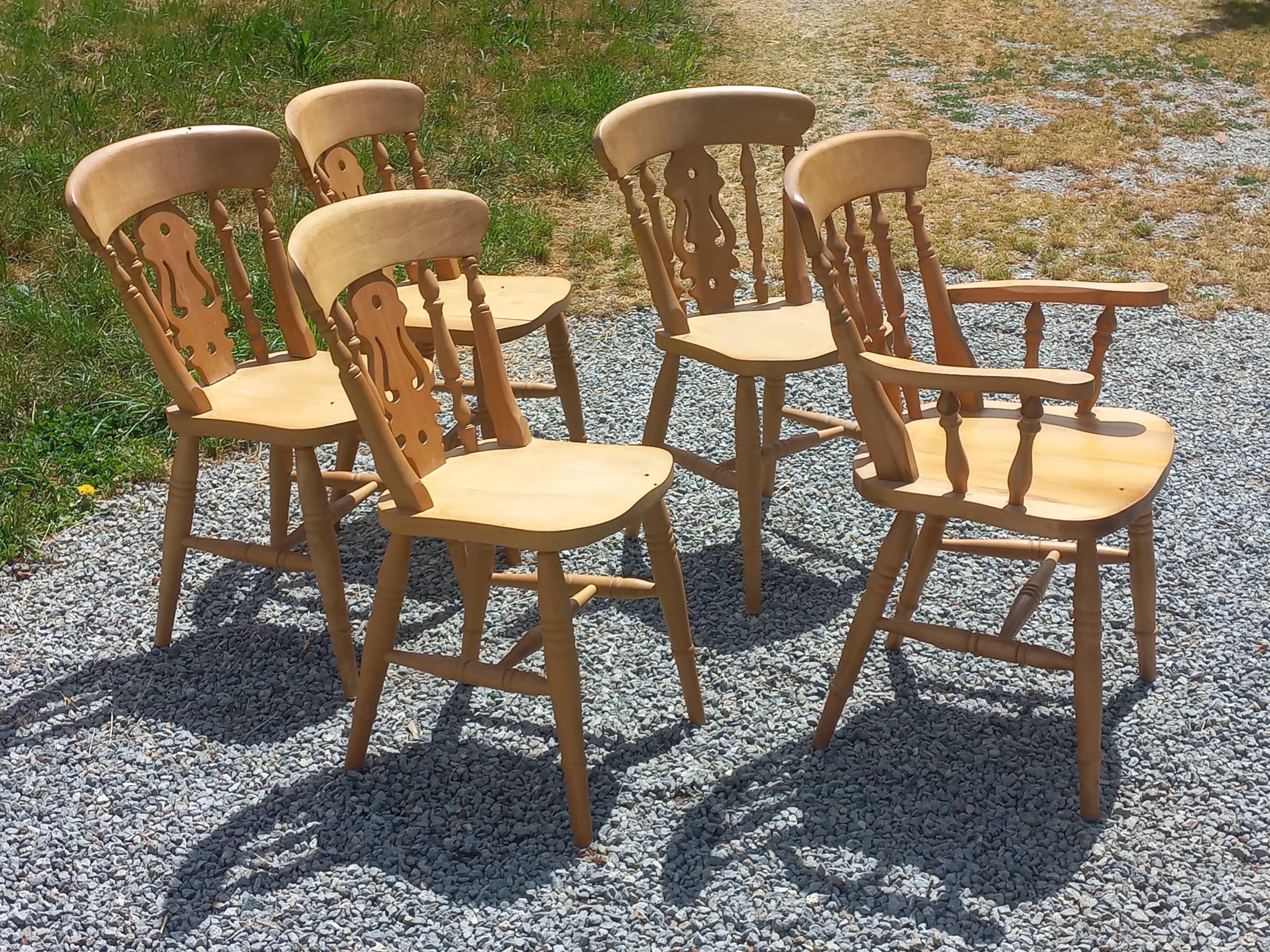 Set of 4 chairs and 1 armchair in mountain style.