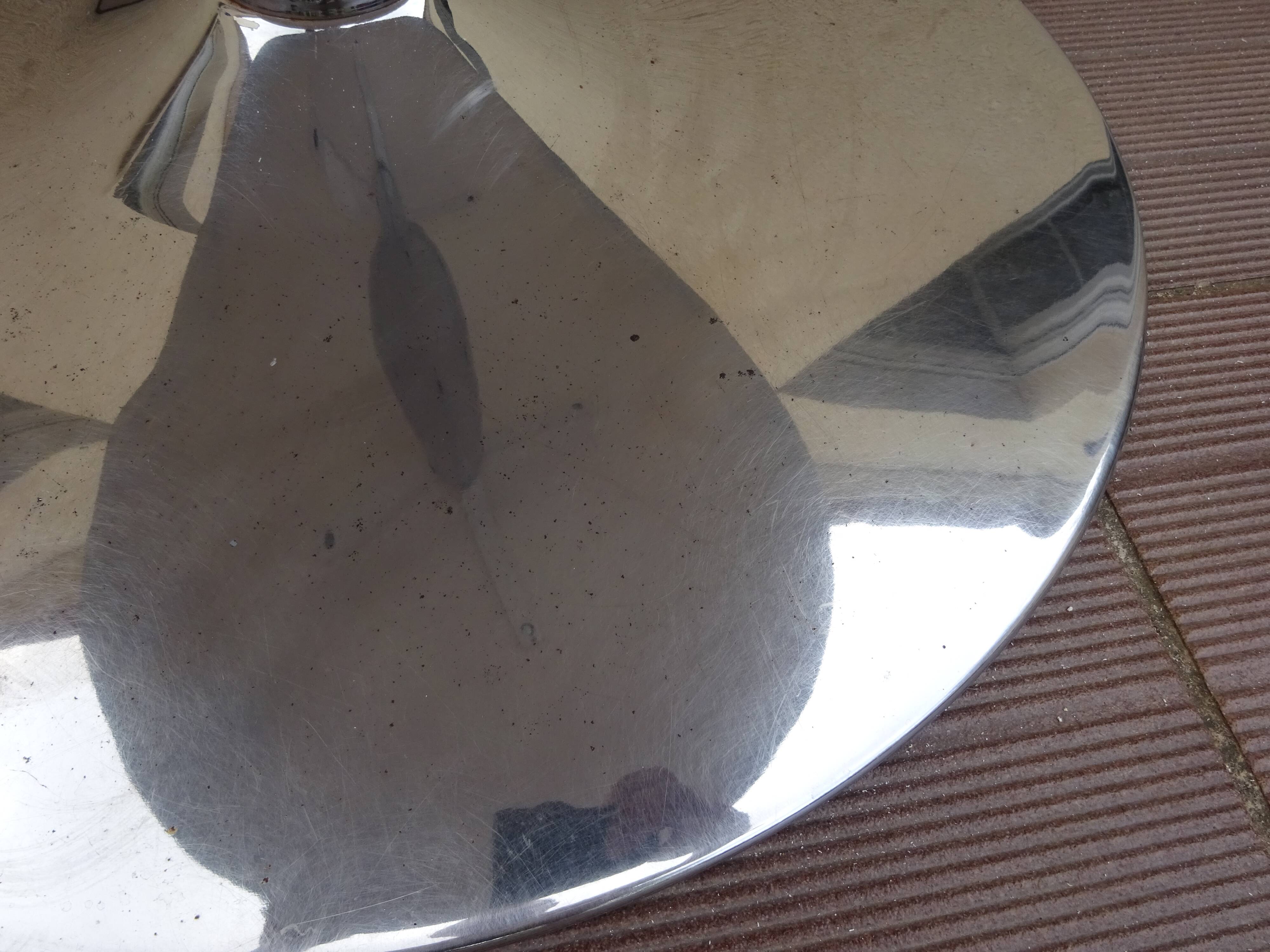 Table ronde vintage pied tulipe