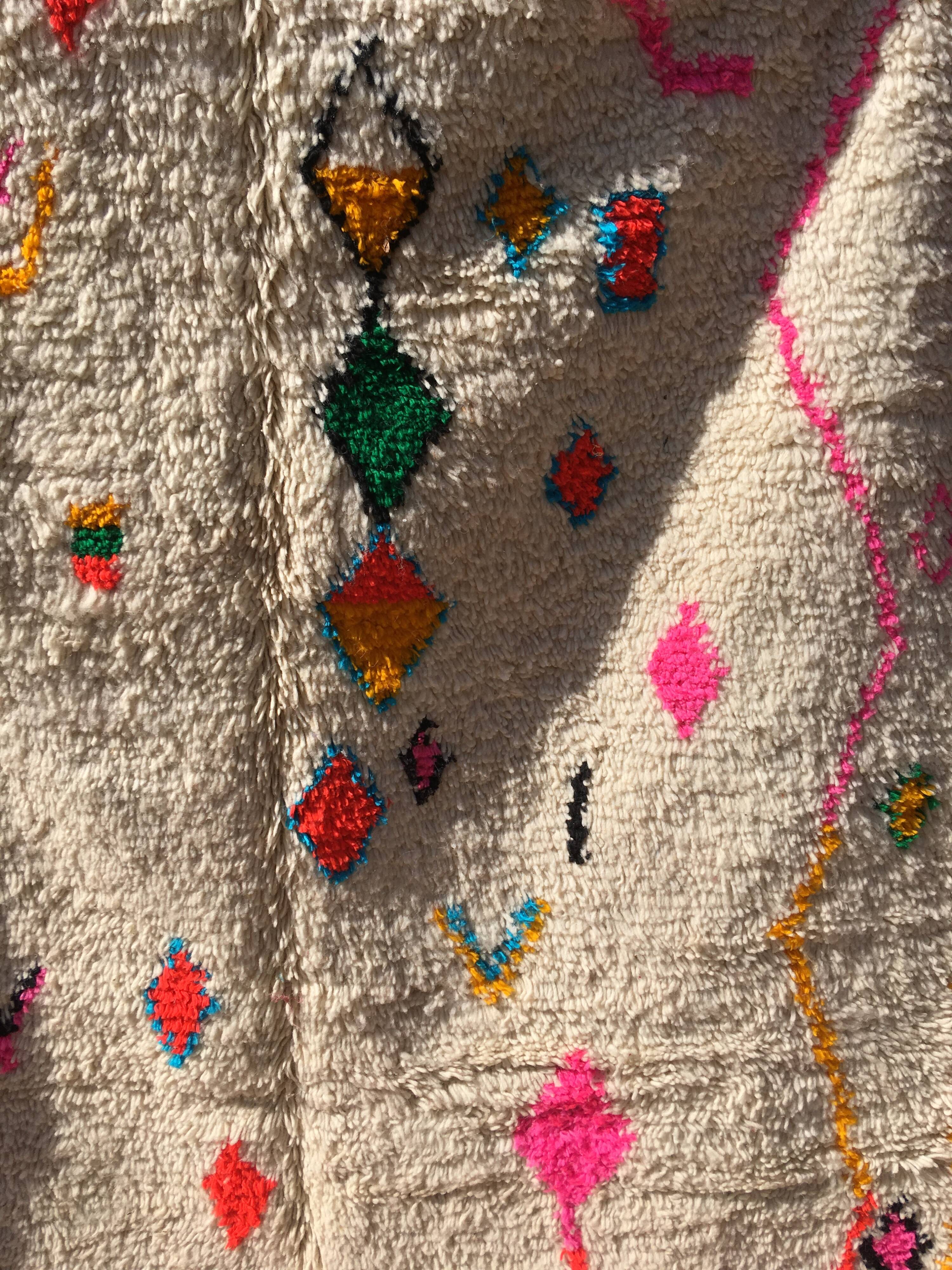 Azilal rug 272 x 145 cm