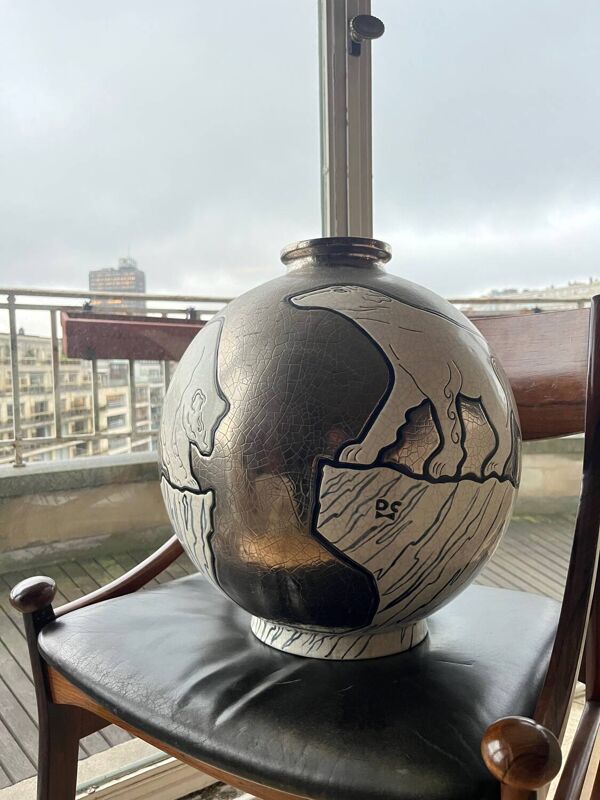 Rare vase ours Longwy