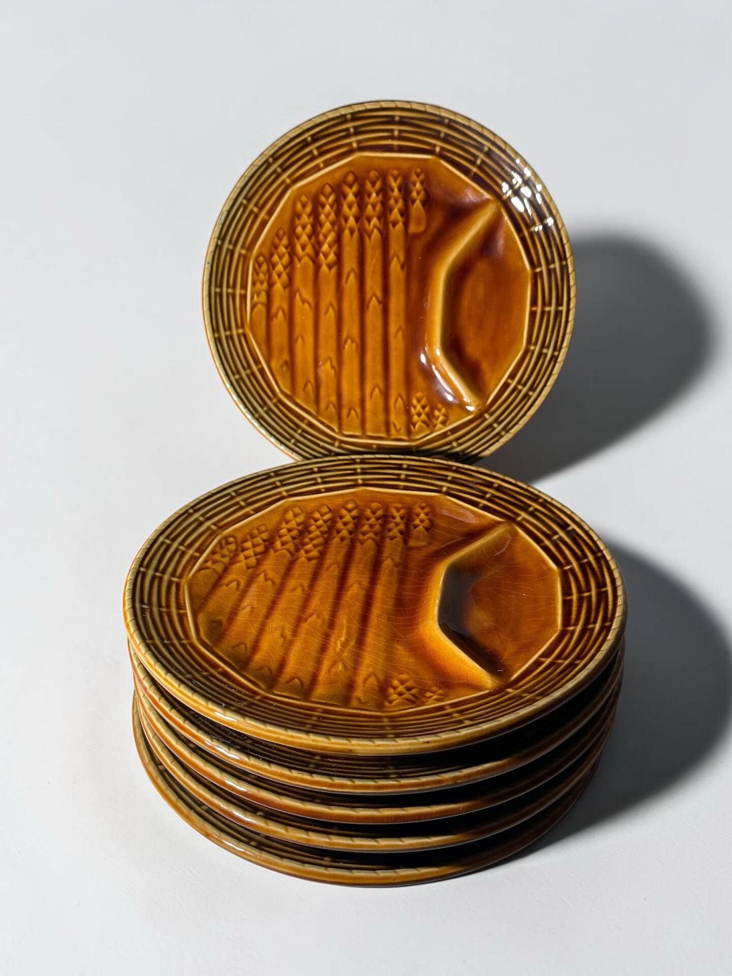 Vintage asparagus plates – Sarreguemines, Barbotine
