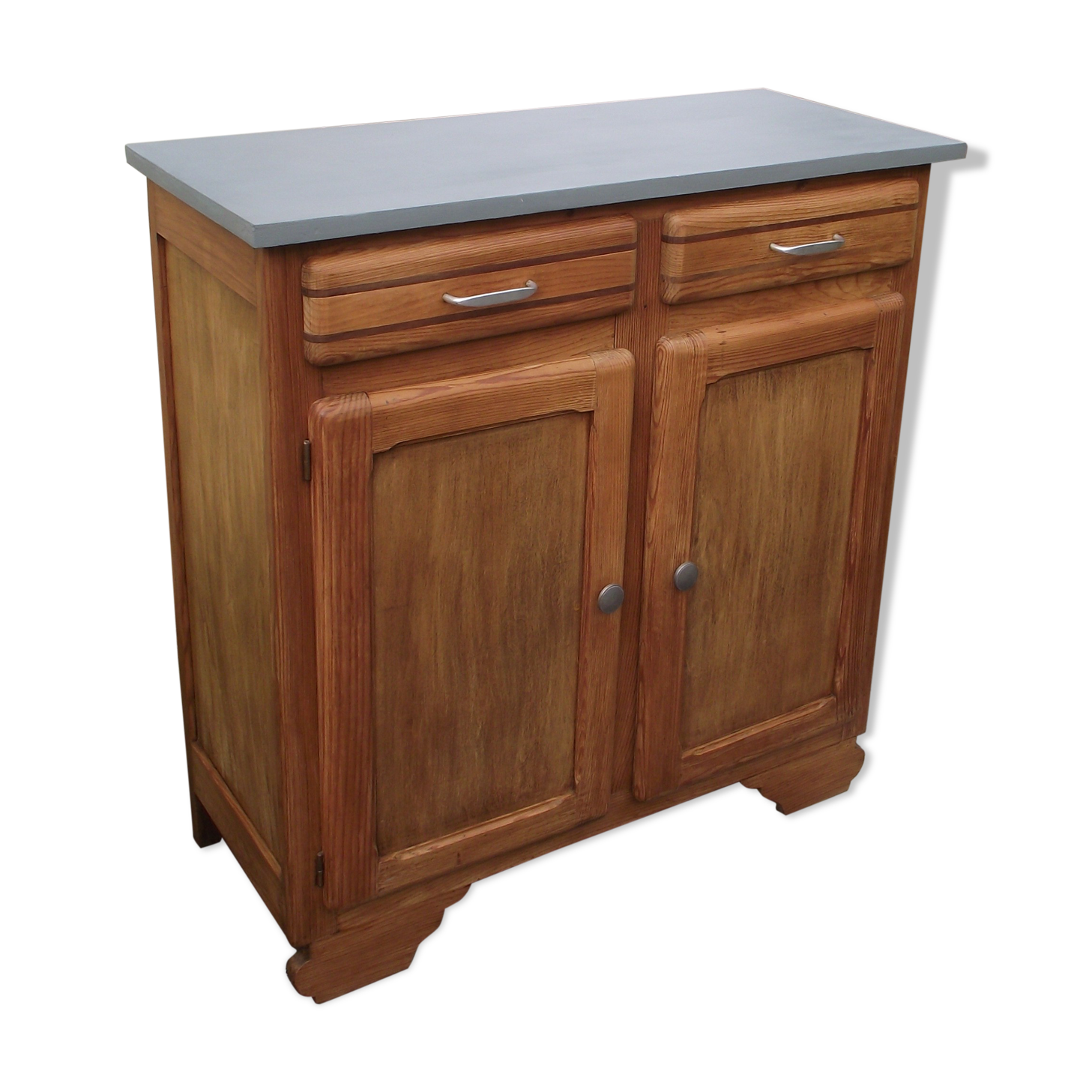 Parisian buffet of the 50s