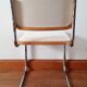 Chaise b32 Marcel Breuer en tissu bouclette fine