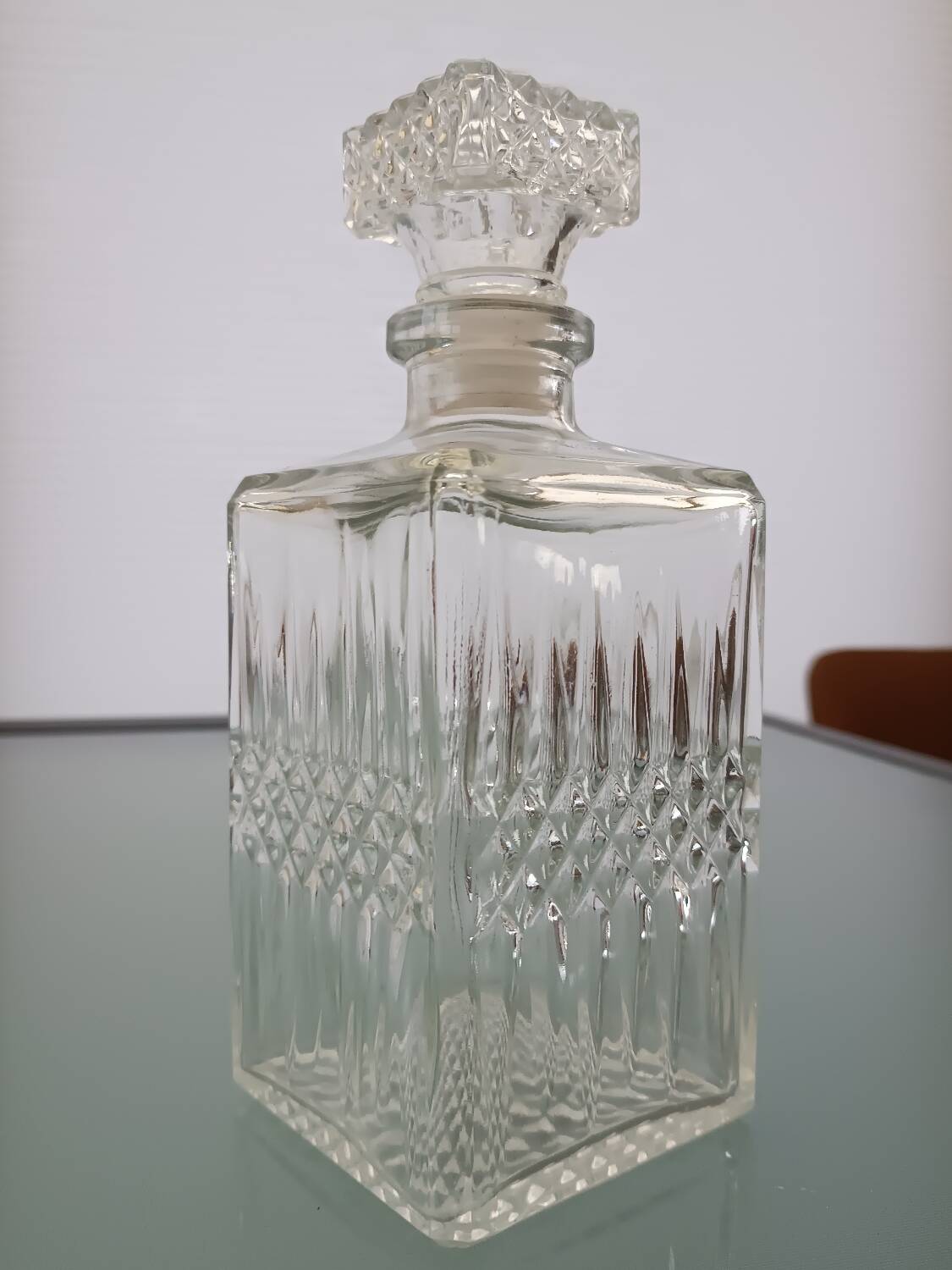 Whiskey decanter